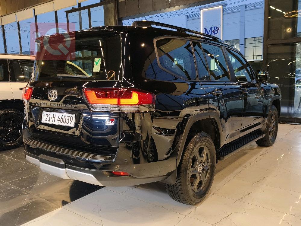 تويوتا لاندكروزر